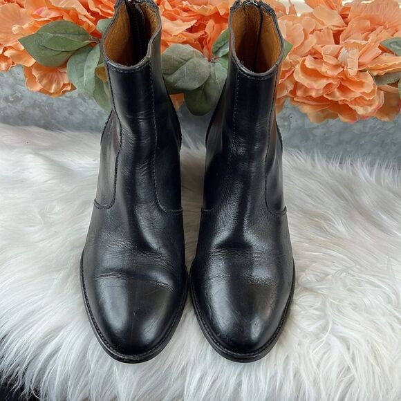 Madewell Ames Leather Ankle Bootie - Picture 3 of 11